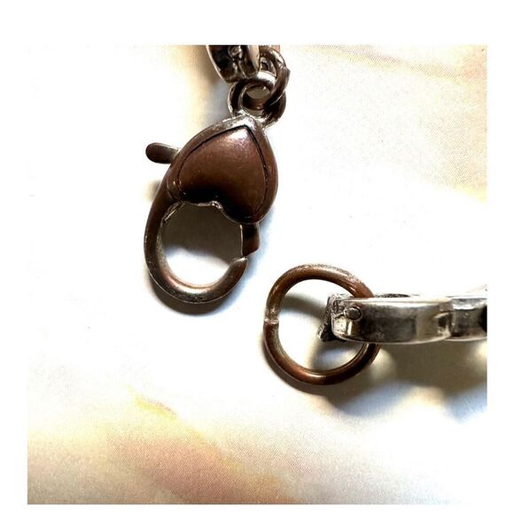 Silver tone square  and circle link bracelet - Picture 8 of 9